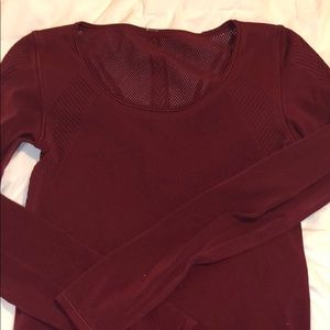 LULULEMON SEAMLESS LONGSLEEVE